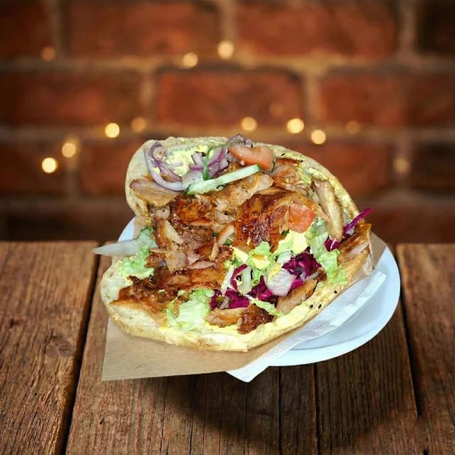 Hähnchen-Döner Sandwich